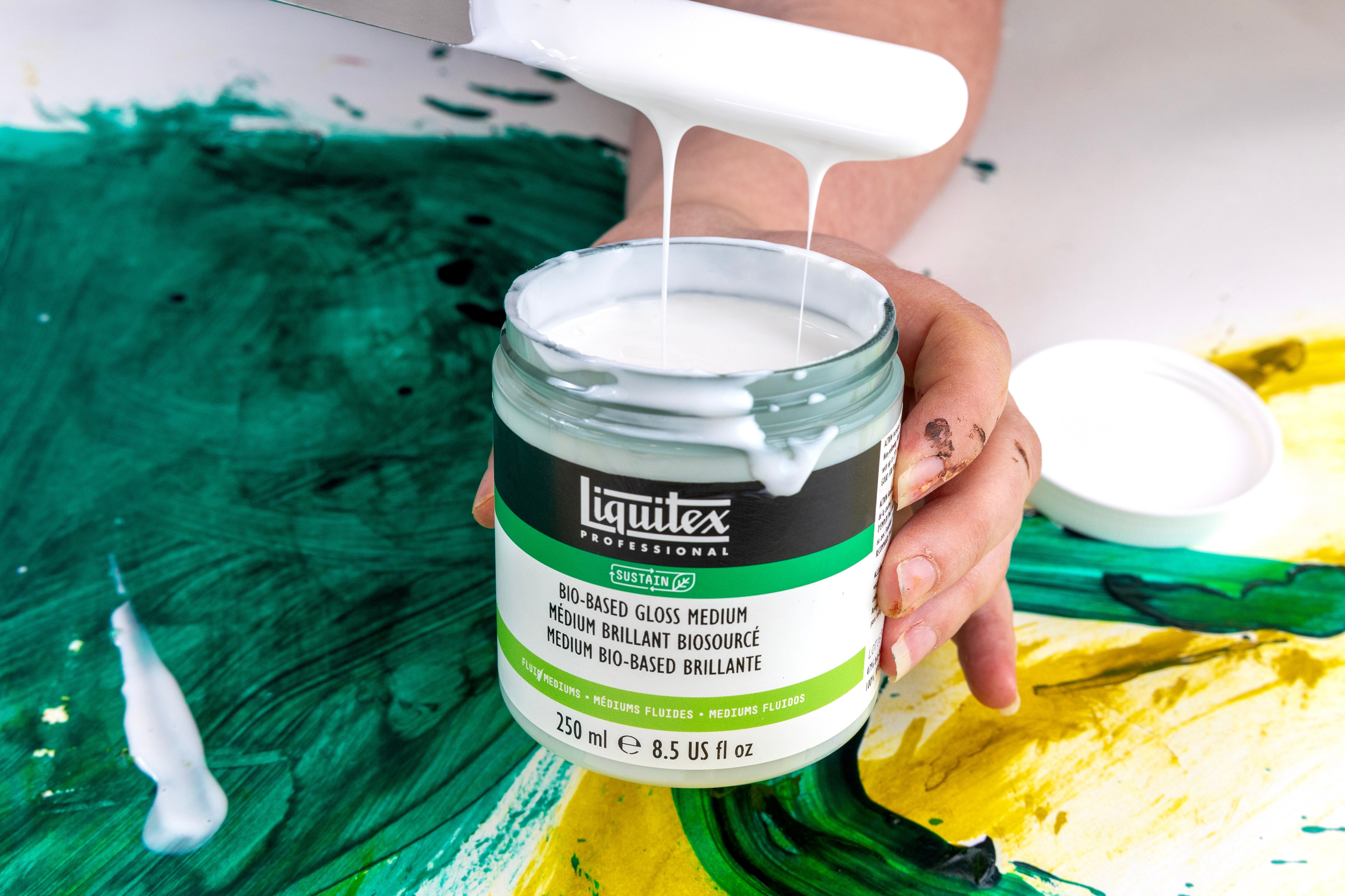 BIO-BASED ACRYLIC MEDIUMS – Liquitex EU